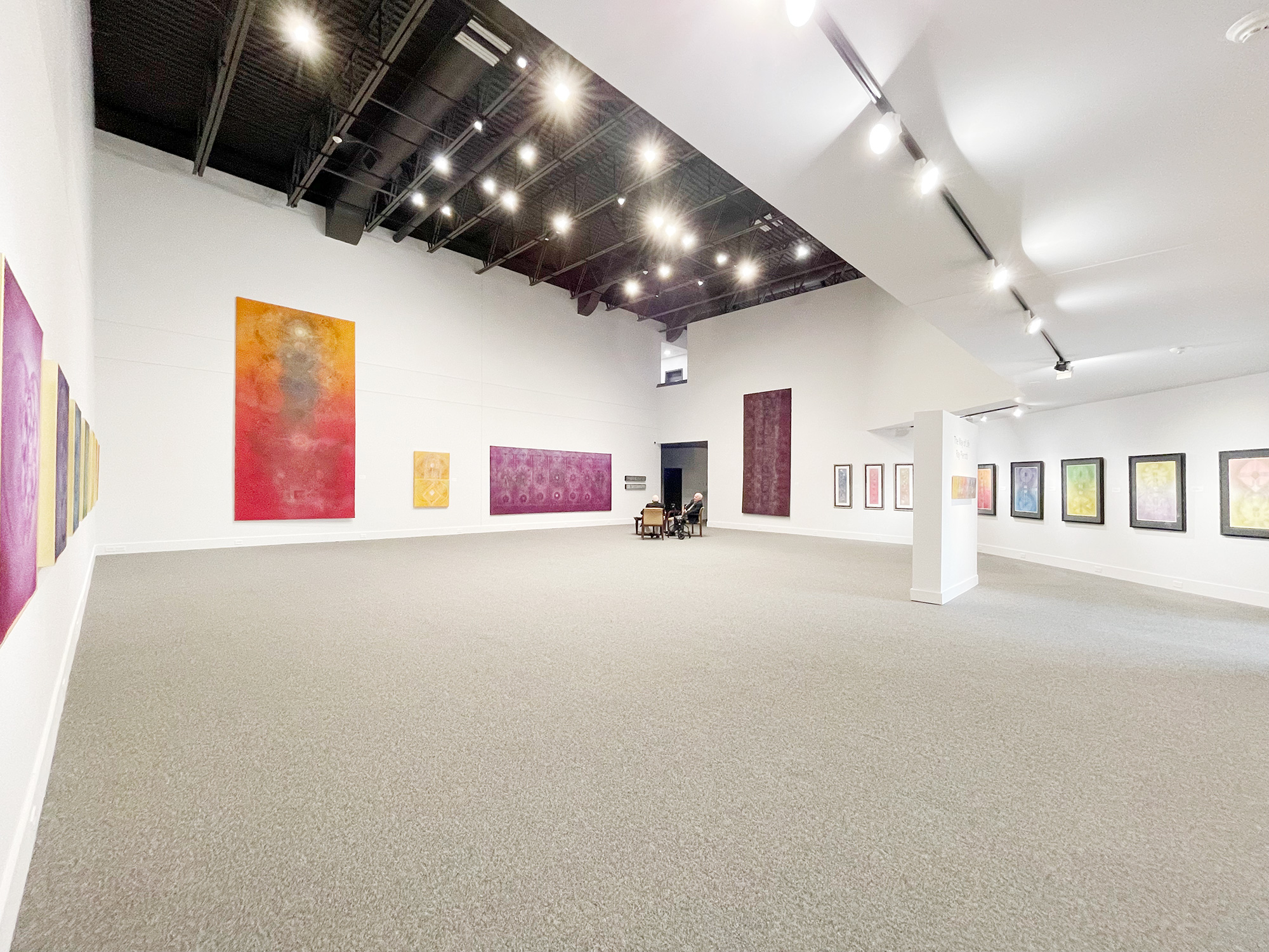 Gallery02